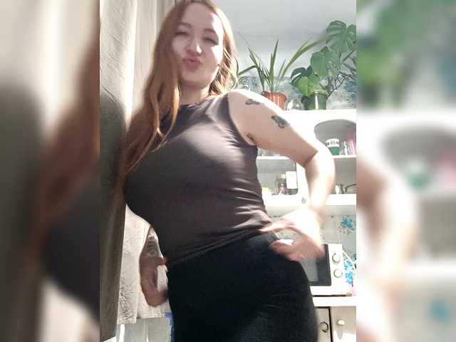 Vai a chattare su Leona13291 Leona13291