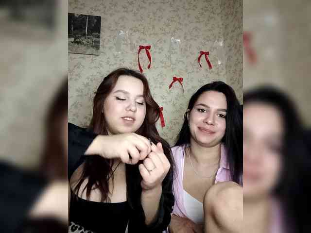 Alica-and-Angelina