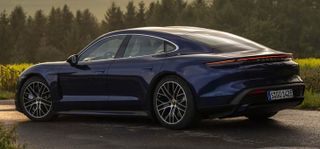 Porsche taykan