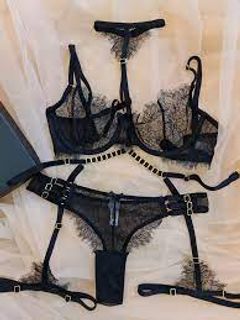 LINGERIE
