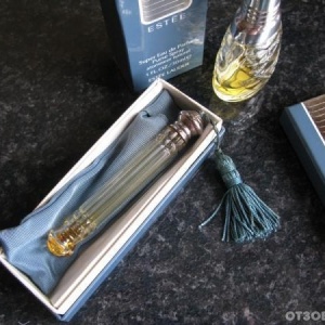  This is the scent of a chic woman, just like its creator, this is the scent of the last century, when aromatic masterpieces were created, even if not everyone liked them, but they were remembered very well.