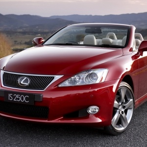 Red, Lexus 