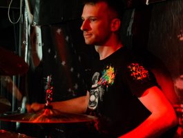 Naked-Drums