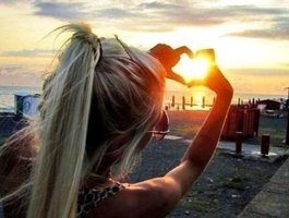 MiniCooperXXX live cam model at BongaCams