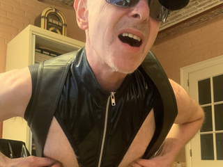  Kinky Pleasure with Lenny52