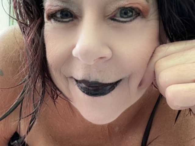 April_XO