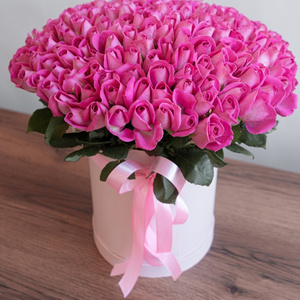 I love when people give me flowers! Love flowers!
