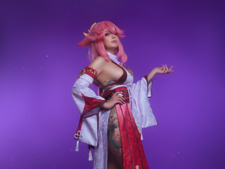 Yae Miko Cosplay