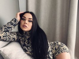 OliviaGoold live cam model at BongaCams