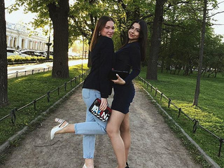 Похожа на подруг 