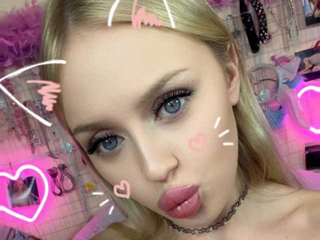 MindyKally