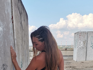 На крыше заброшки