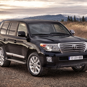 Toyota Land Cruiser 200