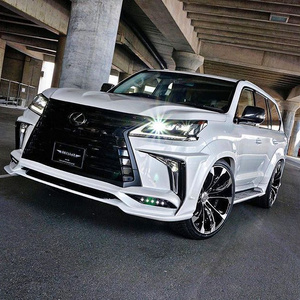 a big white car