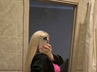 Sonya699: Live Cam Show