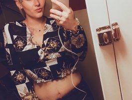 dessidawnnn from bongacams