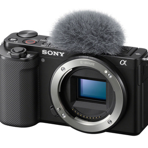 Беззеркальный фотоаппарат Sony ZV-E10 Body, черный
