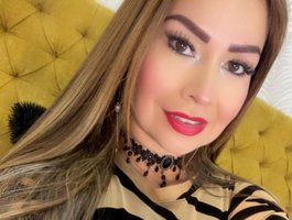 ArianaDiosa webcam model