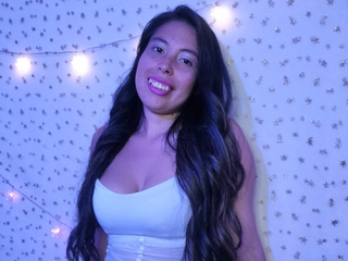 Nikkie in white dress