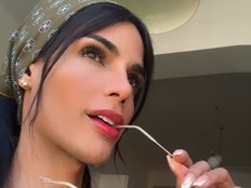 Stefania1812x-ov/in avatar