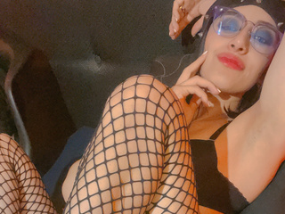 My obsession with fishnet stockings