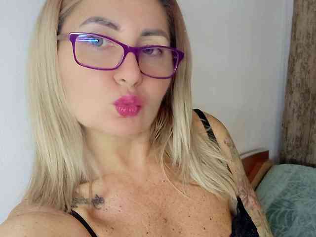 ChaudeEvely