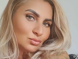 chaudeevely from bongacams