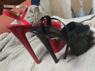 High heels (red)