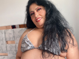 PRETTY GIRL