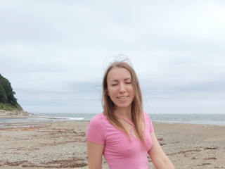 T-shirt without a bra