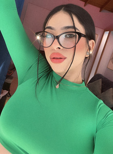 I feel sexy in green!!