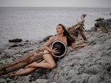 Divora (34, White Cam Girl) performing squirt.