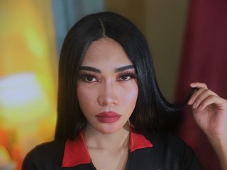 Xqueenyunis: Live Cam Show