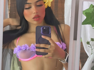 sophiie sexy