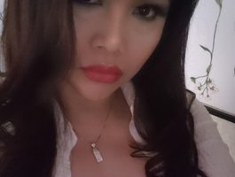 Watch  cindyvong live on cam at BongaCams