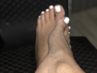 feet