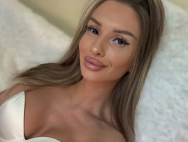 GoldPussy69 live cam model at BongaCams