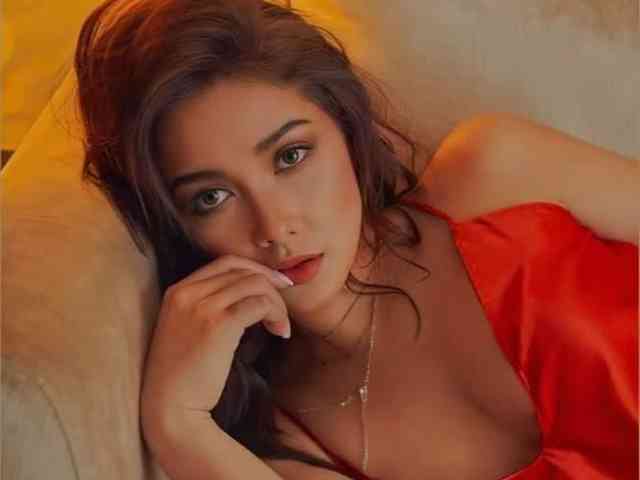 HottieAnne