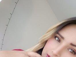 marcee93 live cam model at BongaCams