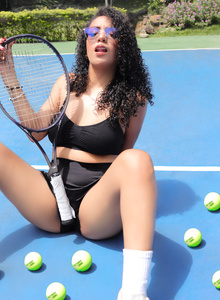 Do you wanna play tennis?