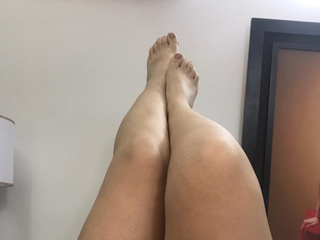 feet