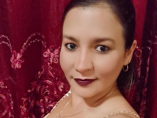 I Am A Brunette, I'm A Sex Cam Engaging Hottie And I'm 36 Yrs Old
