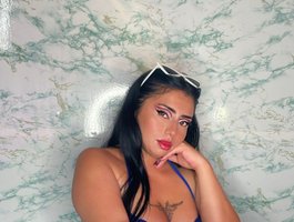ashleymonroe live cam model at BongaCams