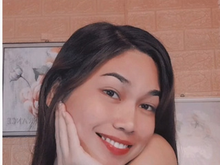 All eyes on me call me and take me