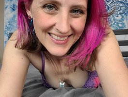 AliceWonder profile