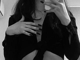 I'm A Camwhoring Easy Gal, I Am Named Lll133013, I'm 19 Years Old