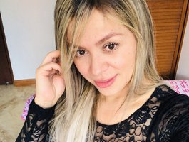 Watch  nicolevalencia live on cam at BongaCams