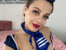 Miss-Kissss's Profile Image