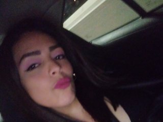I Live In Madrid And My Name Is NaomiCamber! I'm 38 Years Old