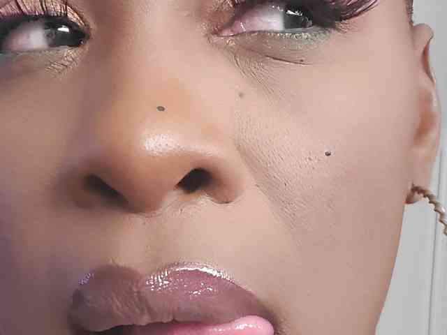 QueenAnitaDix